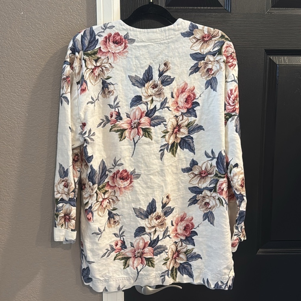Karen Kane Floral Blouse - Cream and Pink - Picture 5 of 5